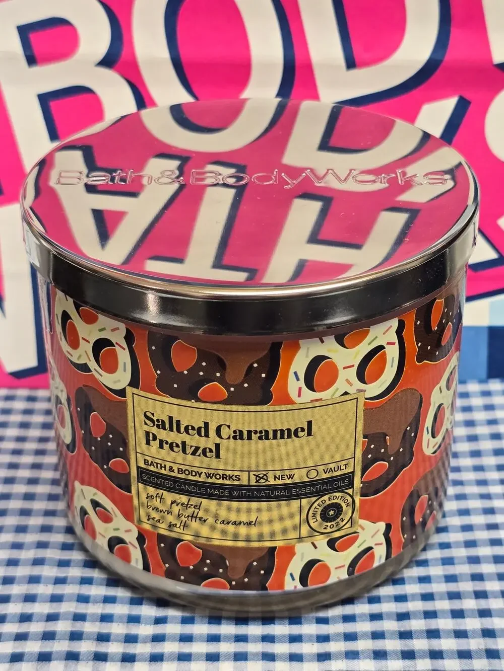 BBW Salted Caramel Pretzel Coloring Changing Jar 3 Wick Candle Home Decor
